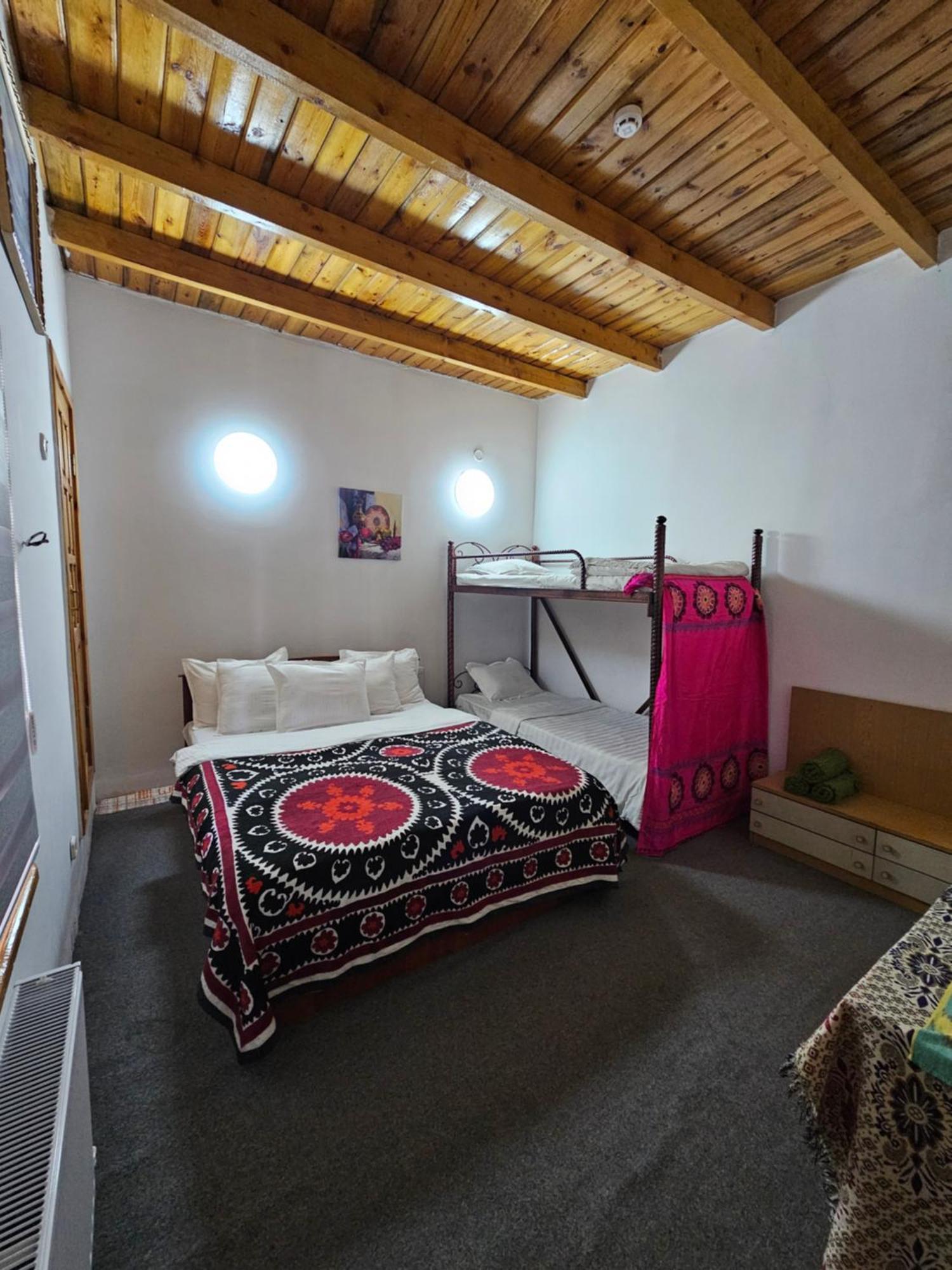Sim-Sim Hostel & Backpackers Самарканд Екстер'єр фото